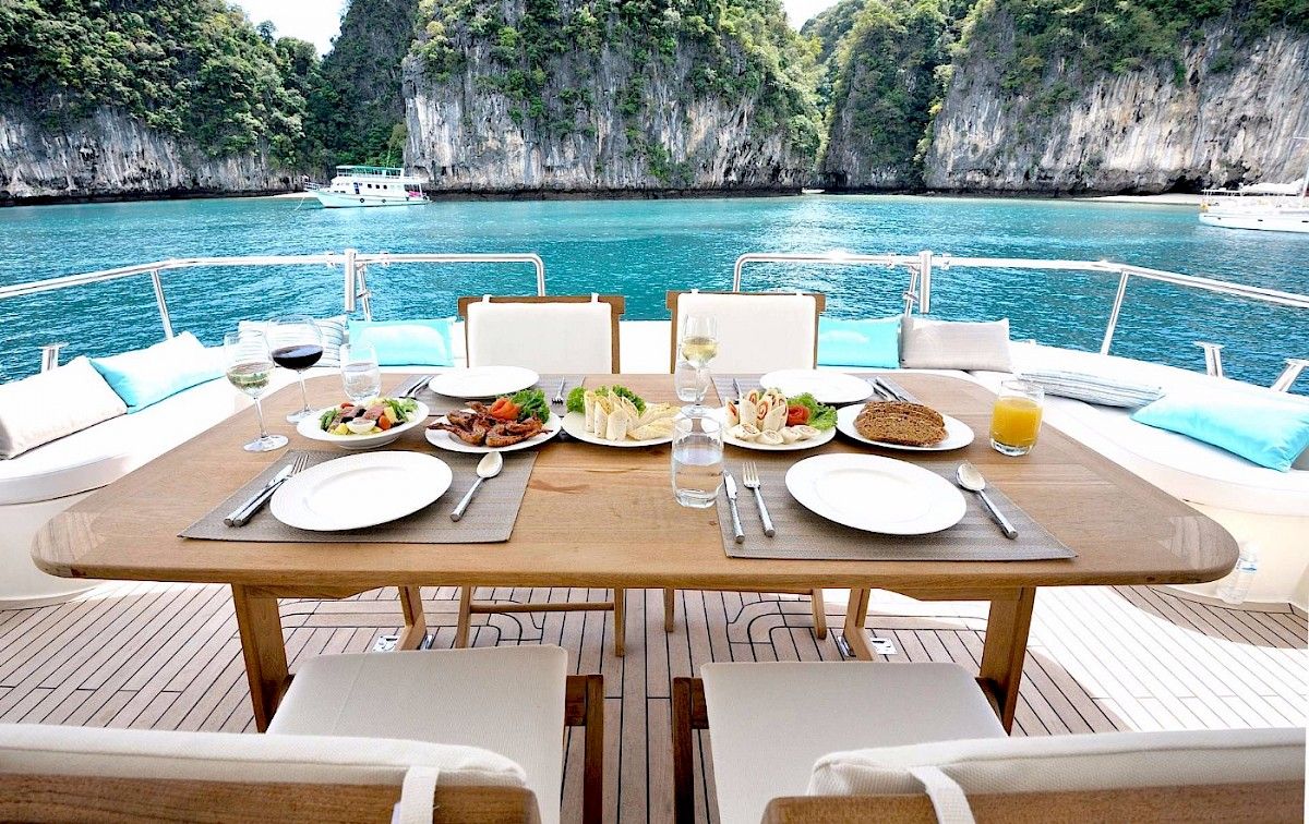 phuket yacht charter