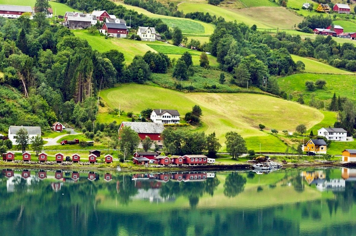 Luxury yacht charter Norway