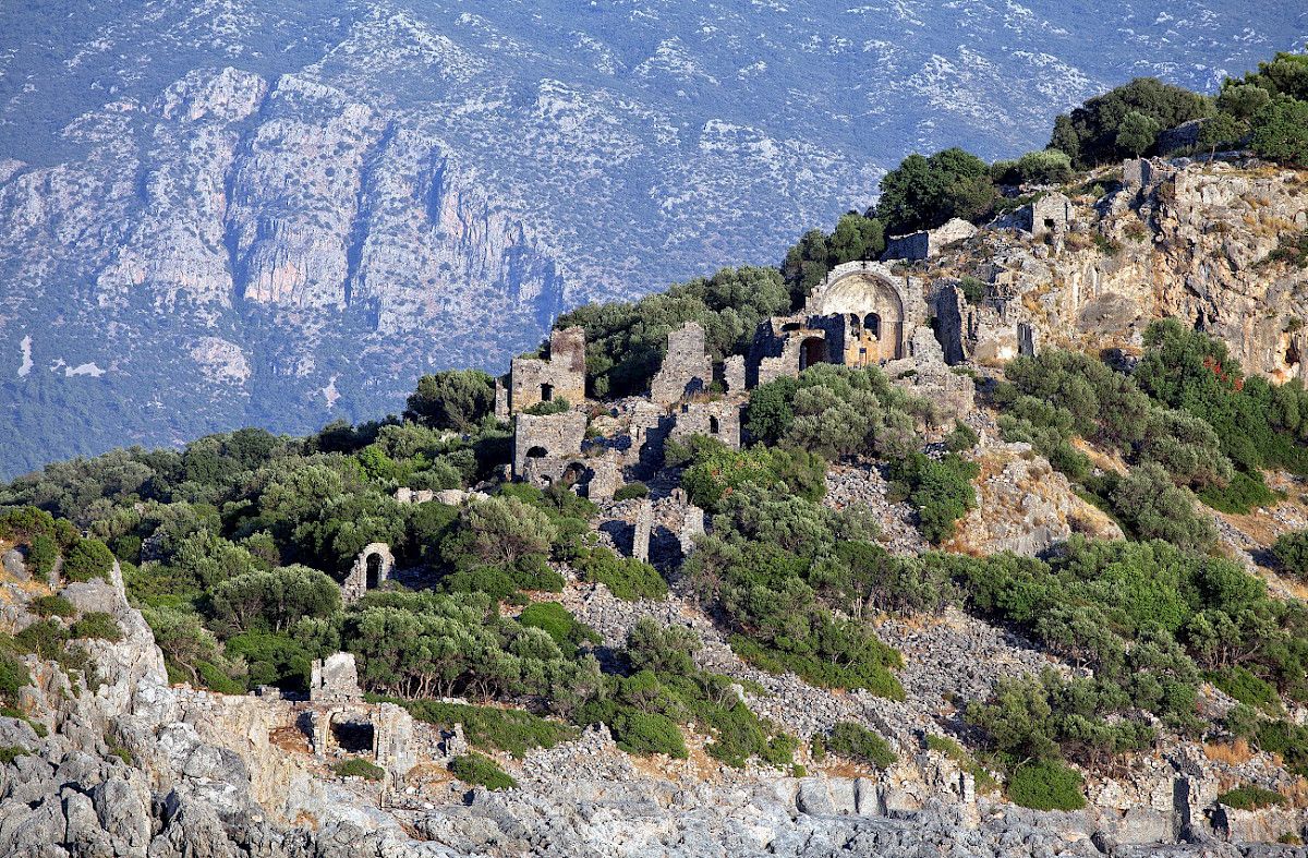 contact-yachts-210310-023199-001