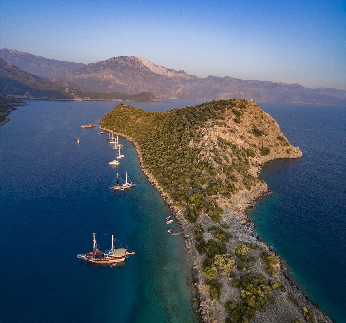 contact-yachts-210310-023255-001