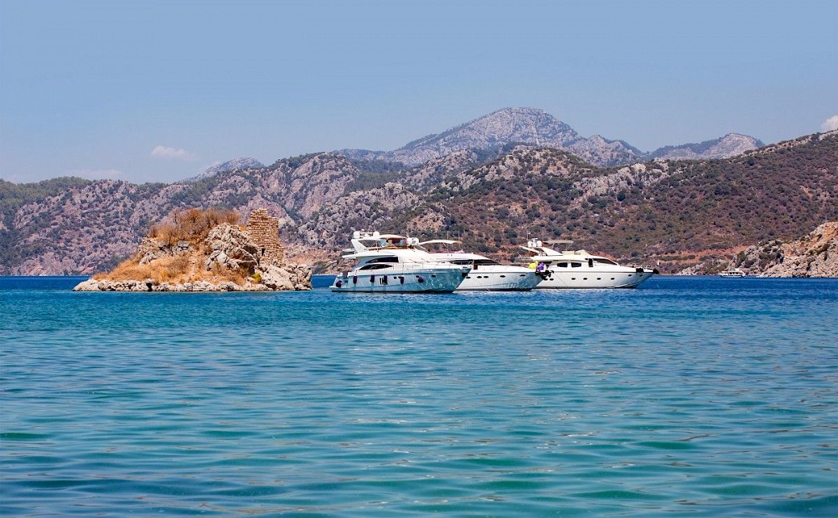 contact-yachts-210310-023258-001