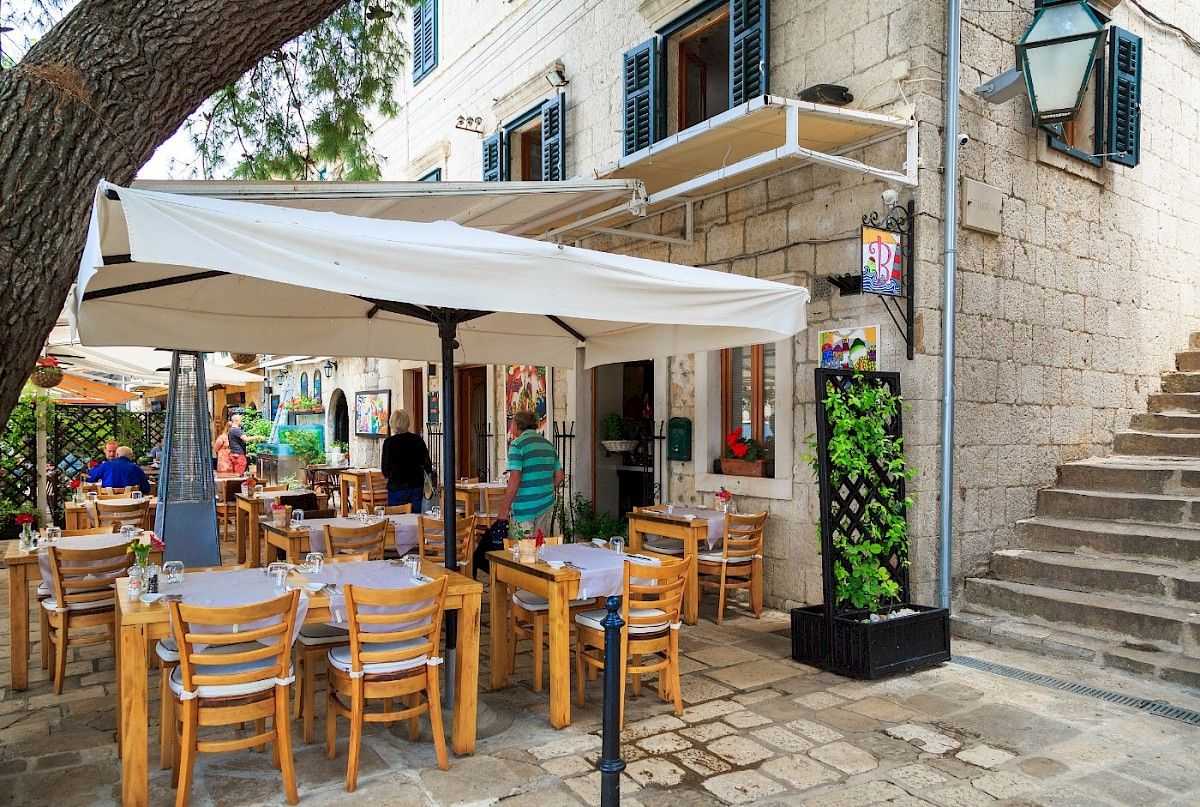 contact-yachts-210310-023314-001