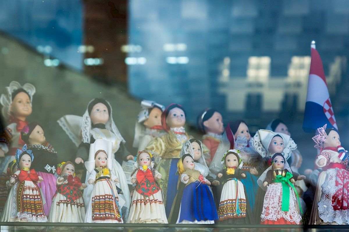 contact-yachts-210310-023385-001