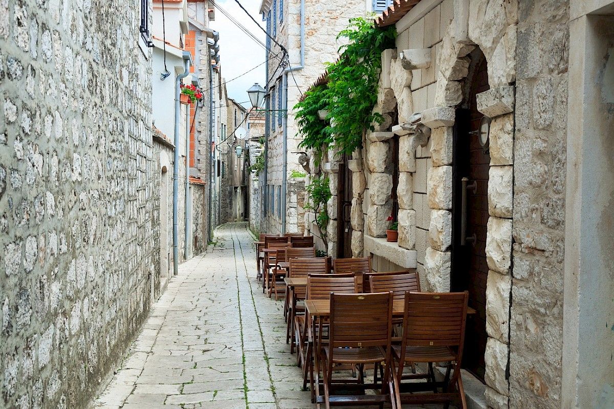 contact-yachts-210310-023400-001