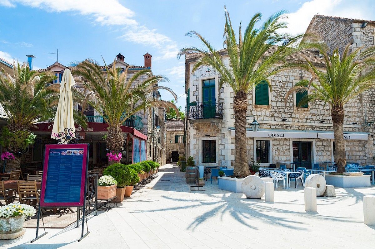 contact-yachts-210310-023402-001