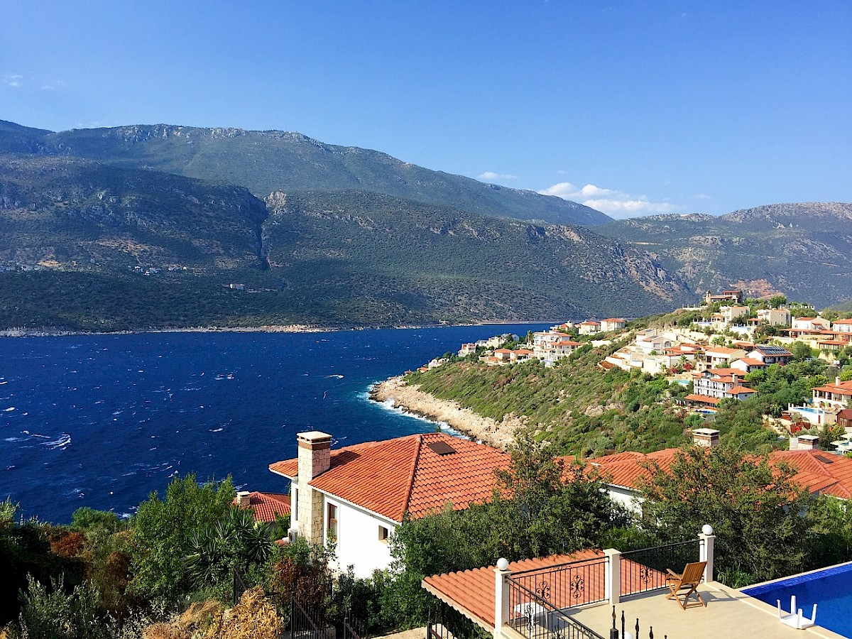 contact-yachts-210310-023413-001