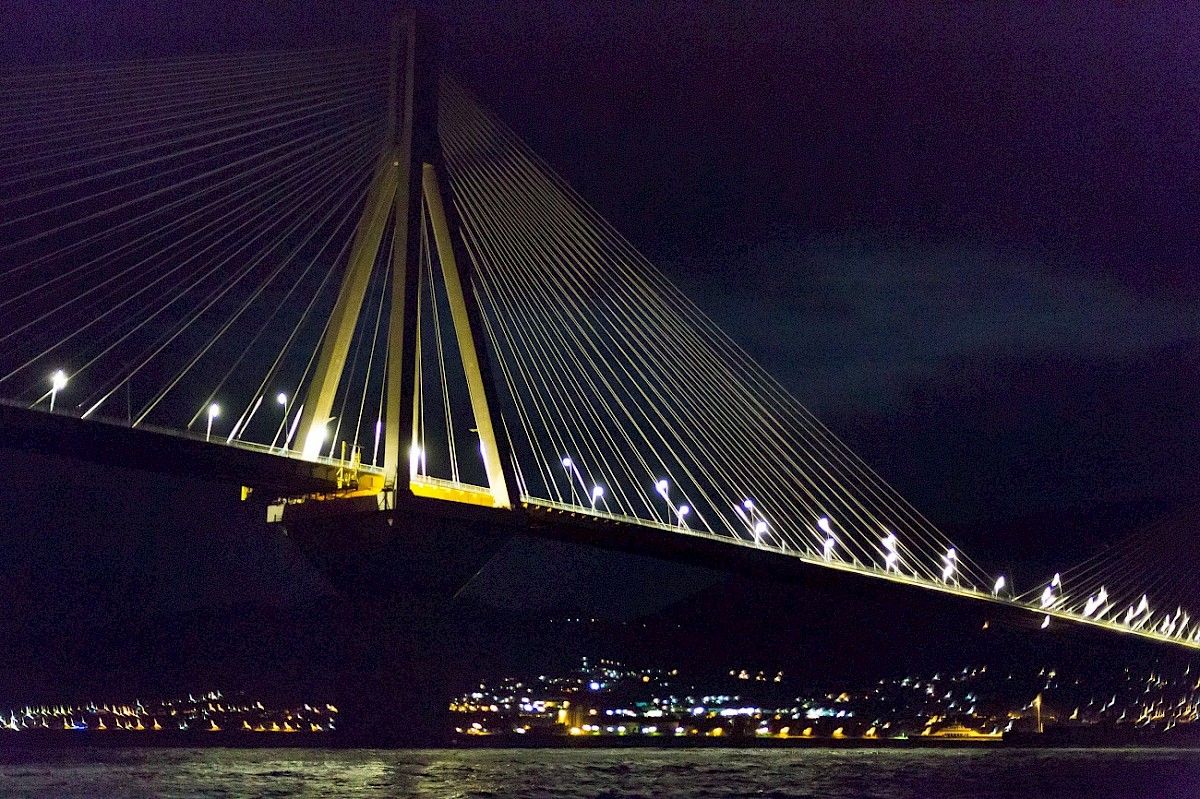 contact-yachts-210310-023471-001