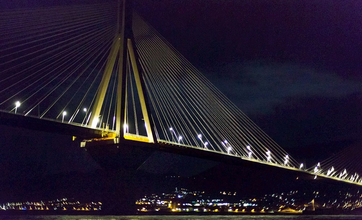 contact-yachts-210310-023471-001