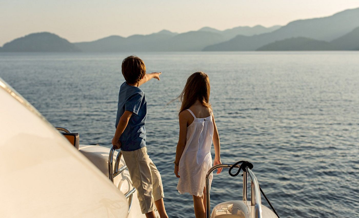 contact-yachts-210310-023472-001