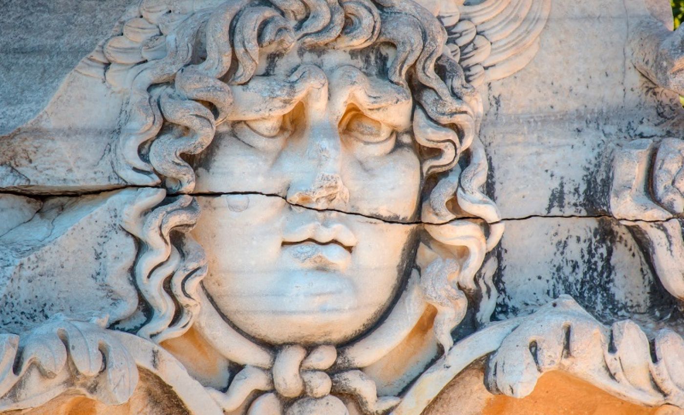 contact-yachts-210310-023499-001