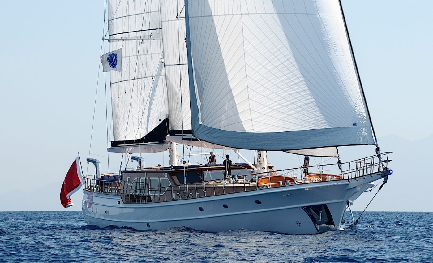 contact-yachts-210310-023526-001