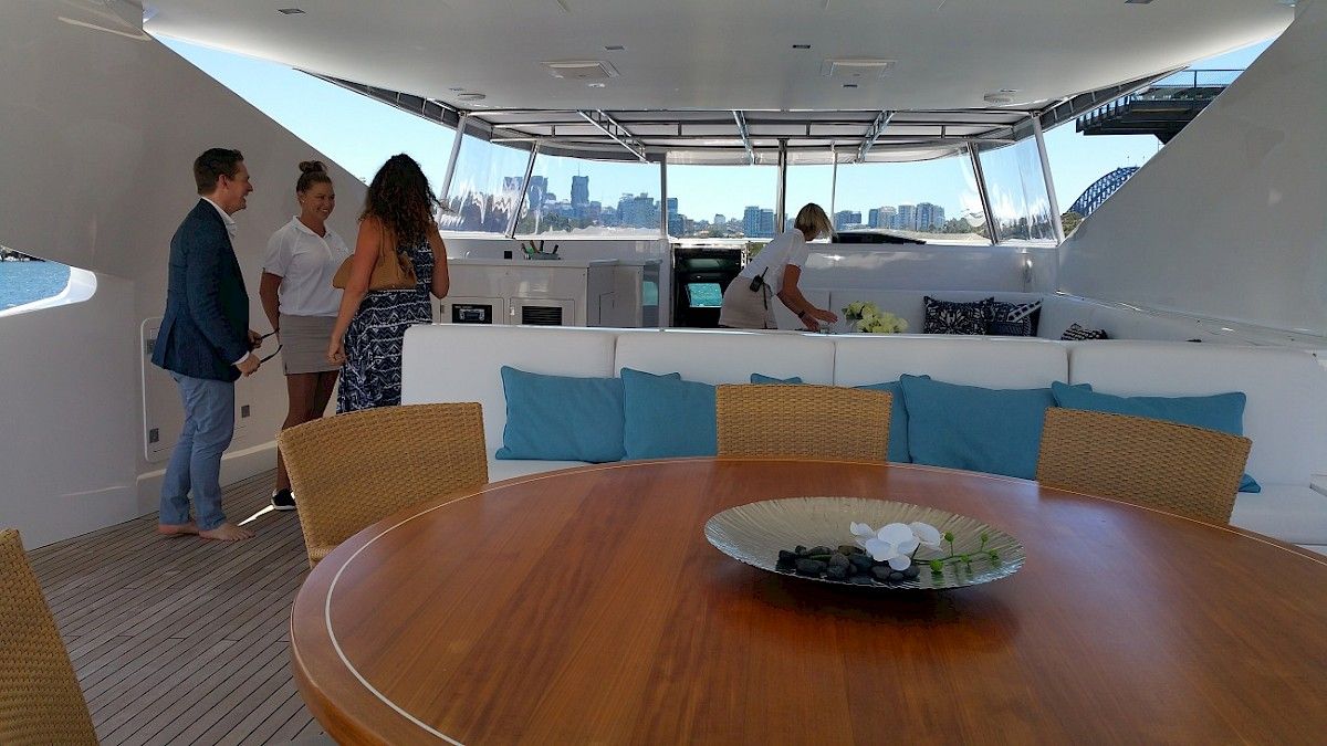 contact-yachts-210310-023553-001