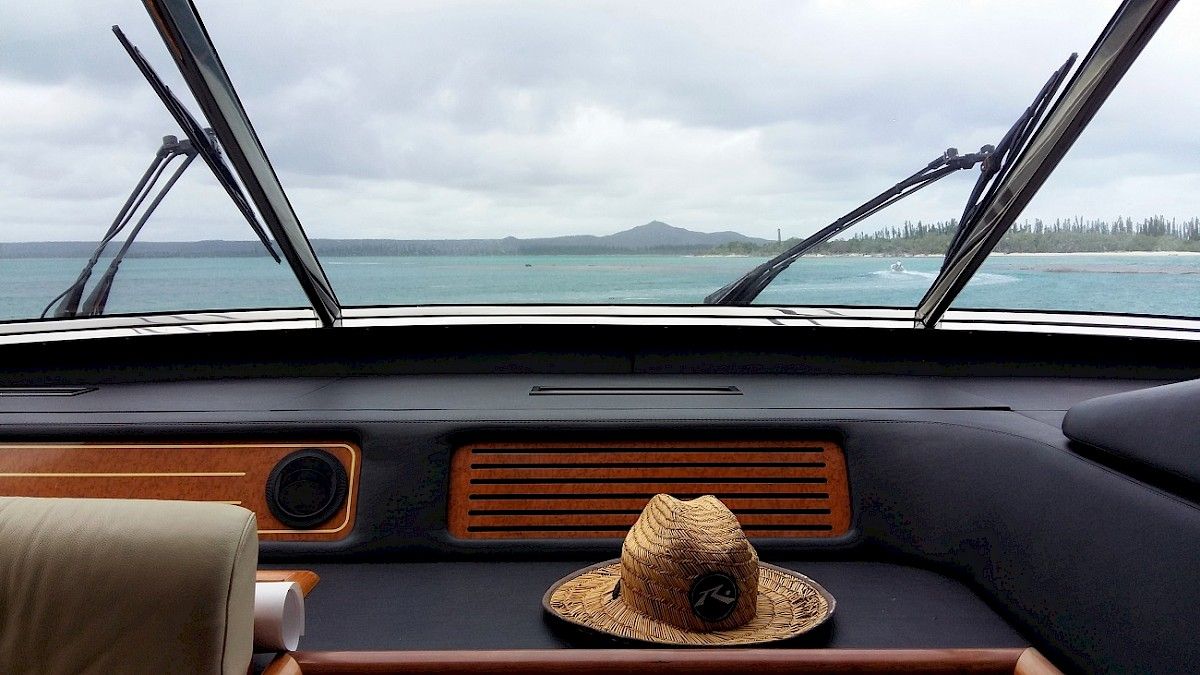 contact-yachts-210310-023642-001