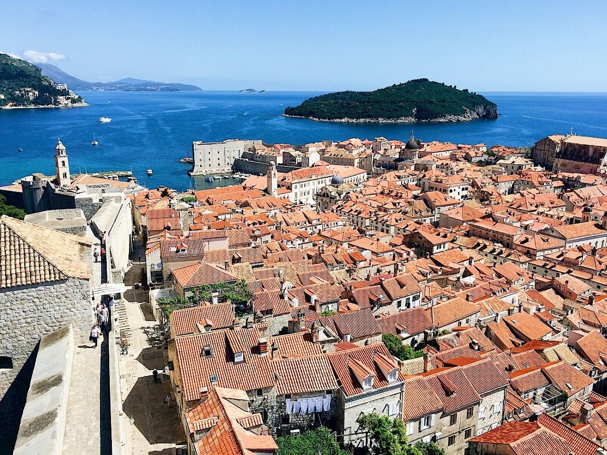 contact-yachts-210310-023653-001