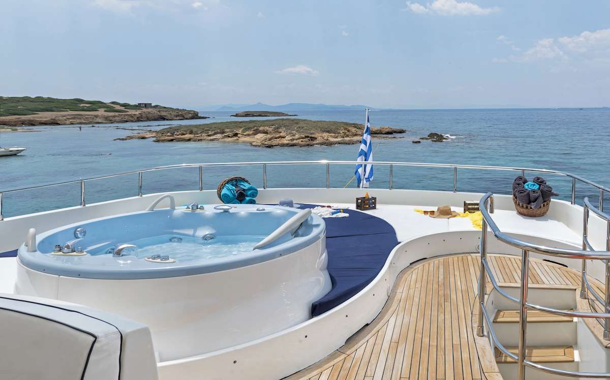 contact-yachts-210310-023718-001