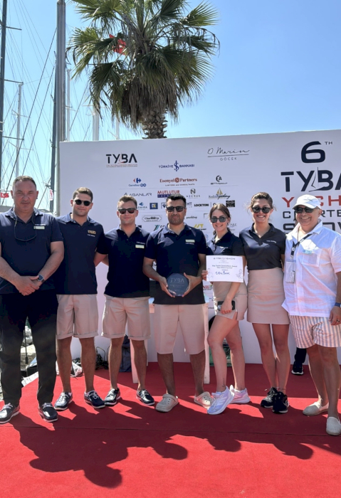 contact-yachts-211004-013024_0001