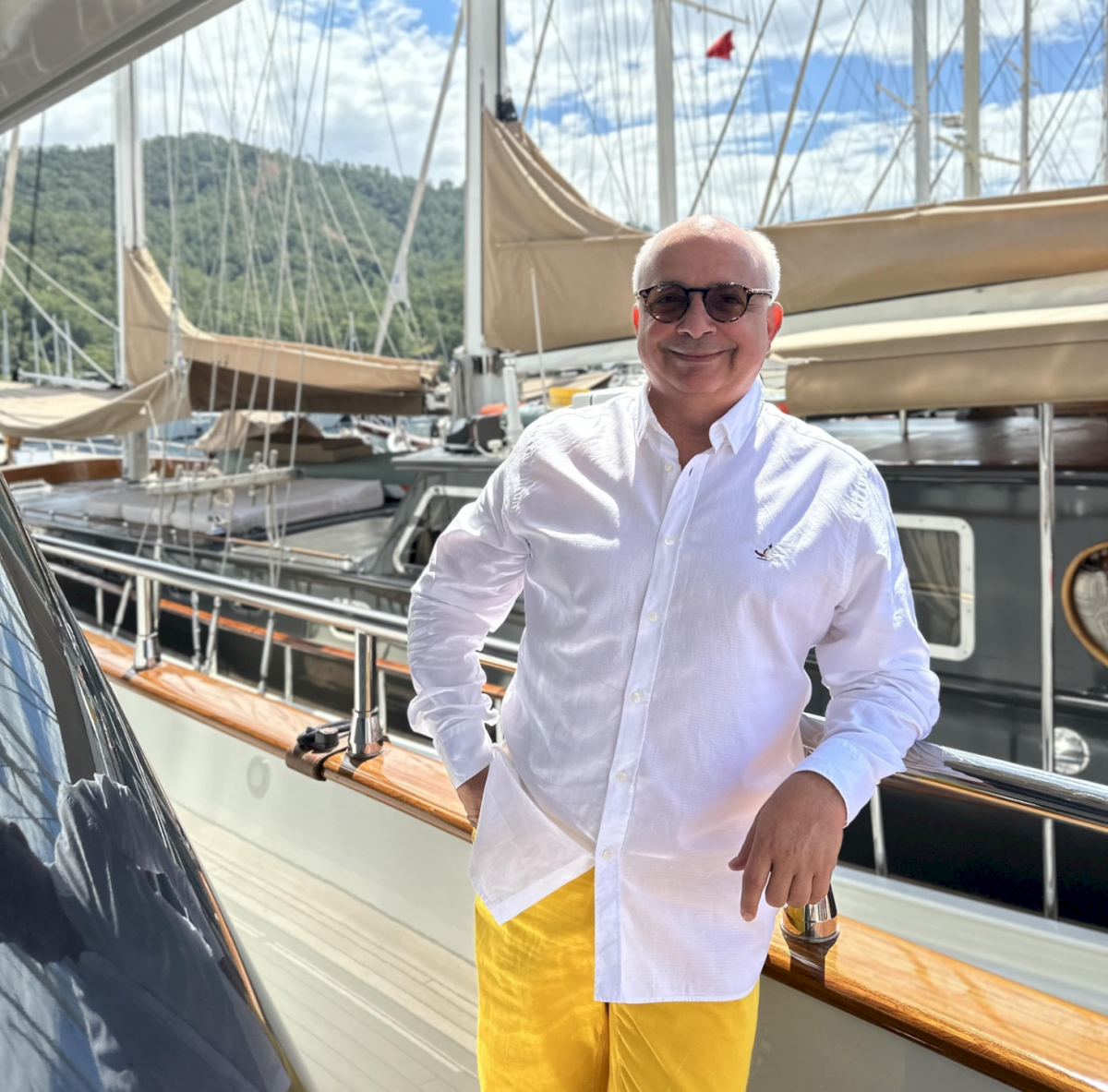 contact-yachts-211009-012340_0001