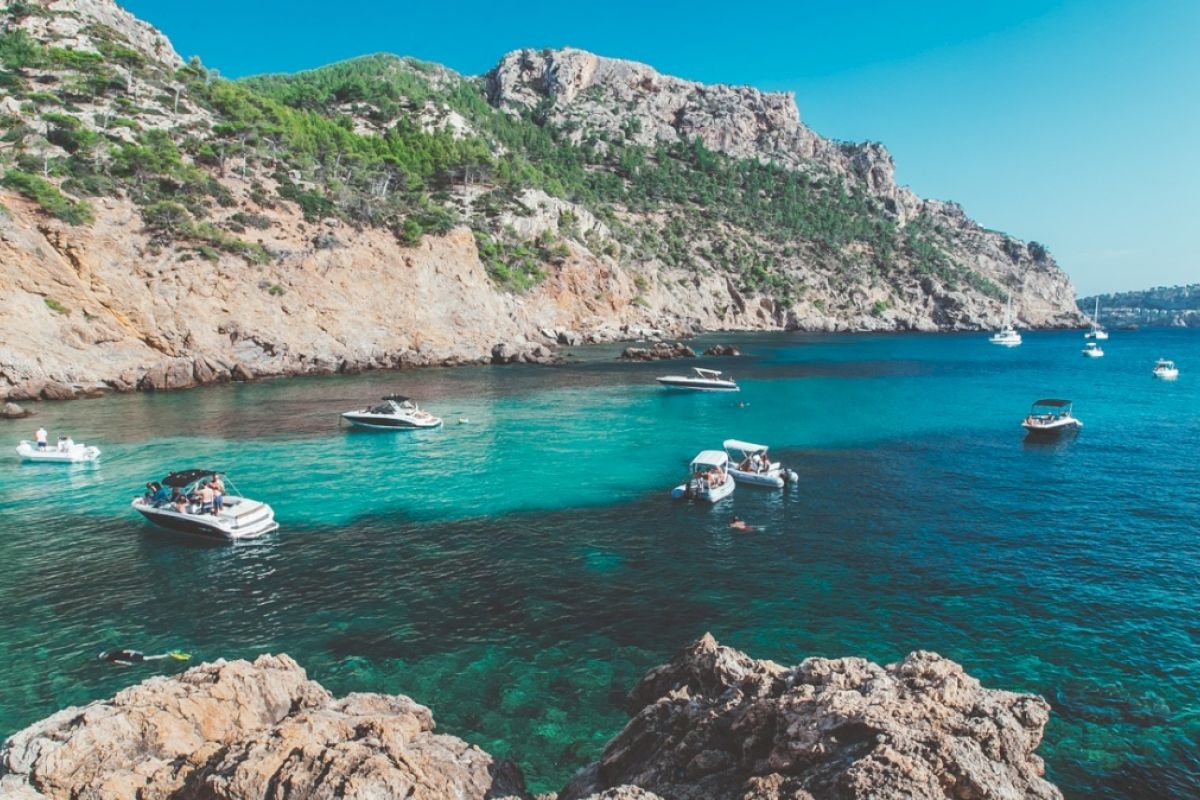 contact-yachts-220310-114309_0005