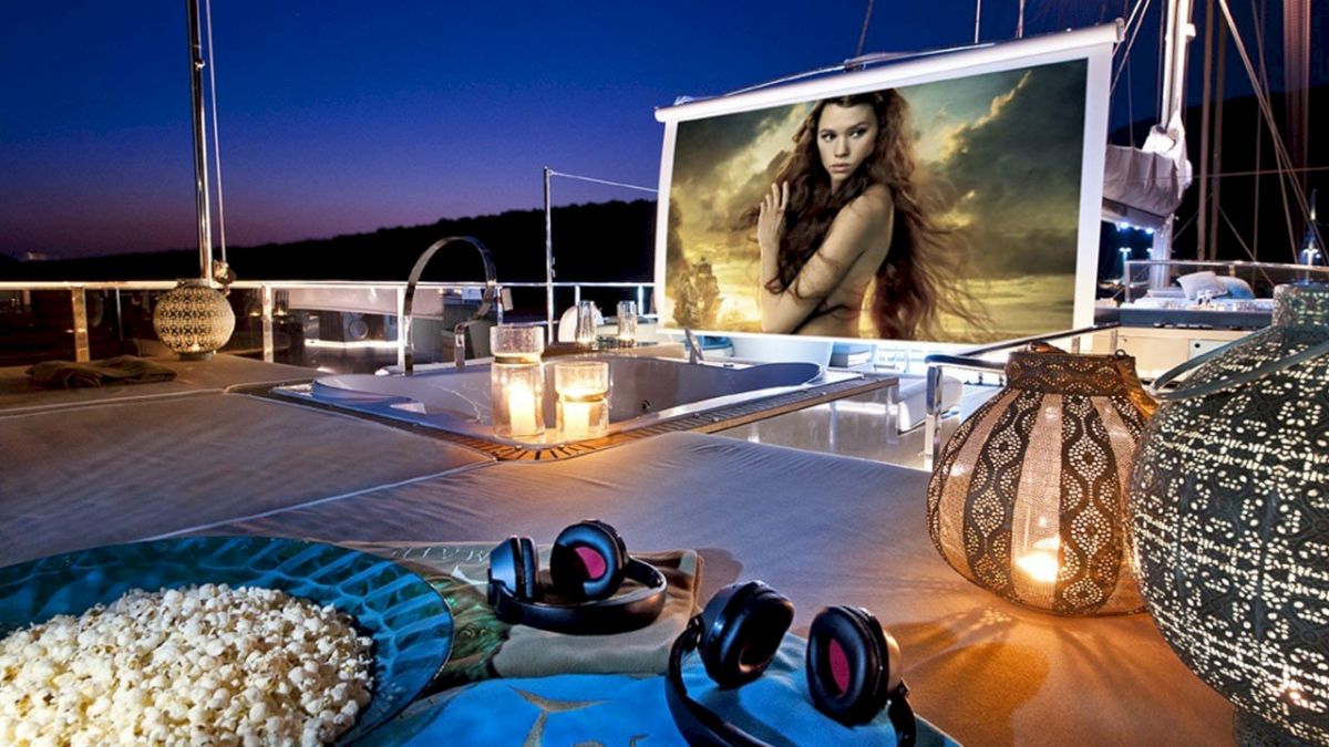 contact-yachts-231215-040033_0003