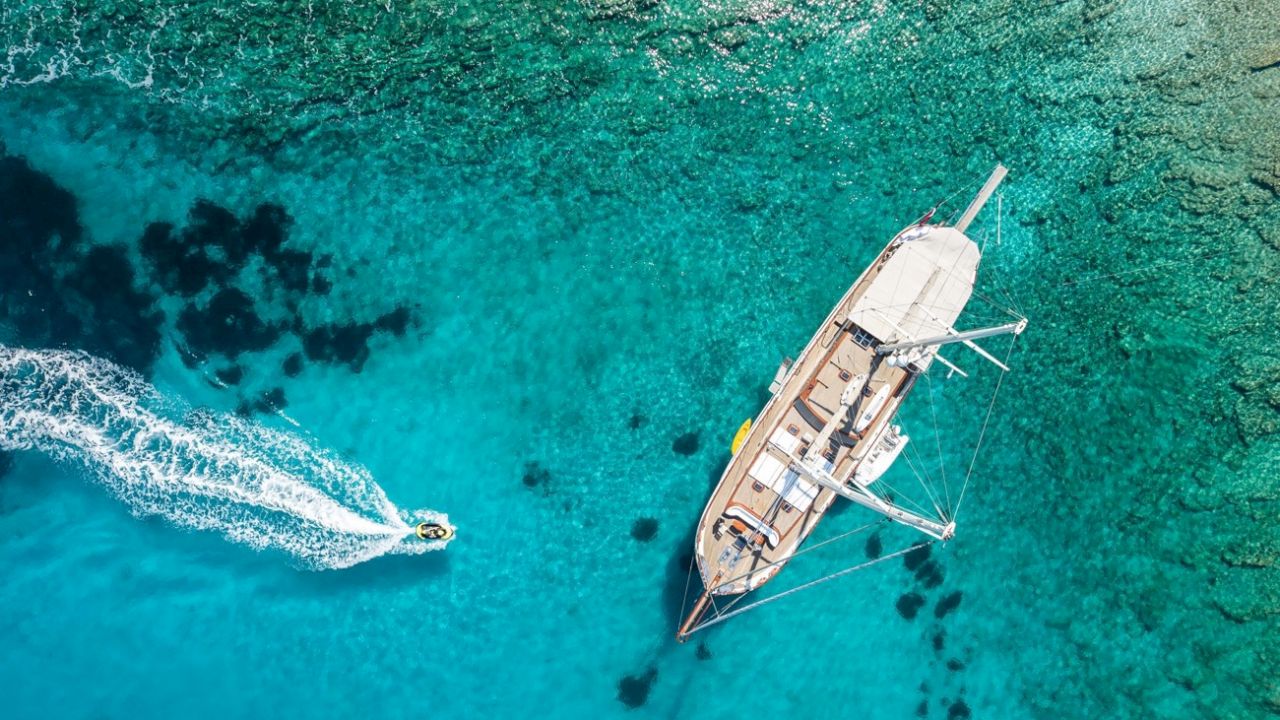 contact-yachts-231215-040033_0004