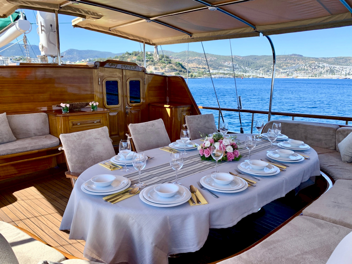 contact-yachts-260406-093501_0001