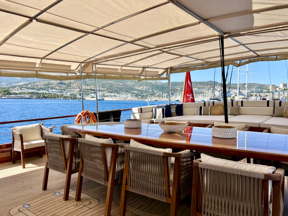 contact-yachts-260406-093501_0003