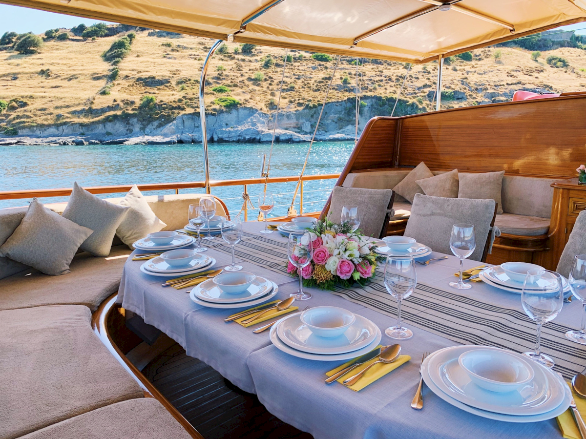 contact-yachts-260407-012650_0006