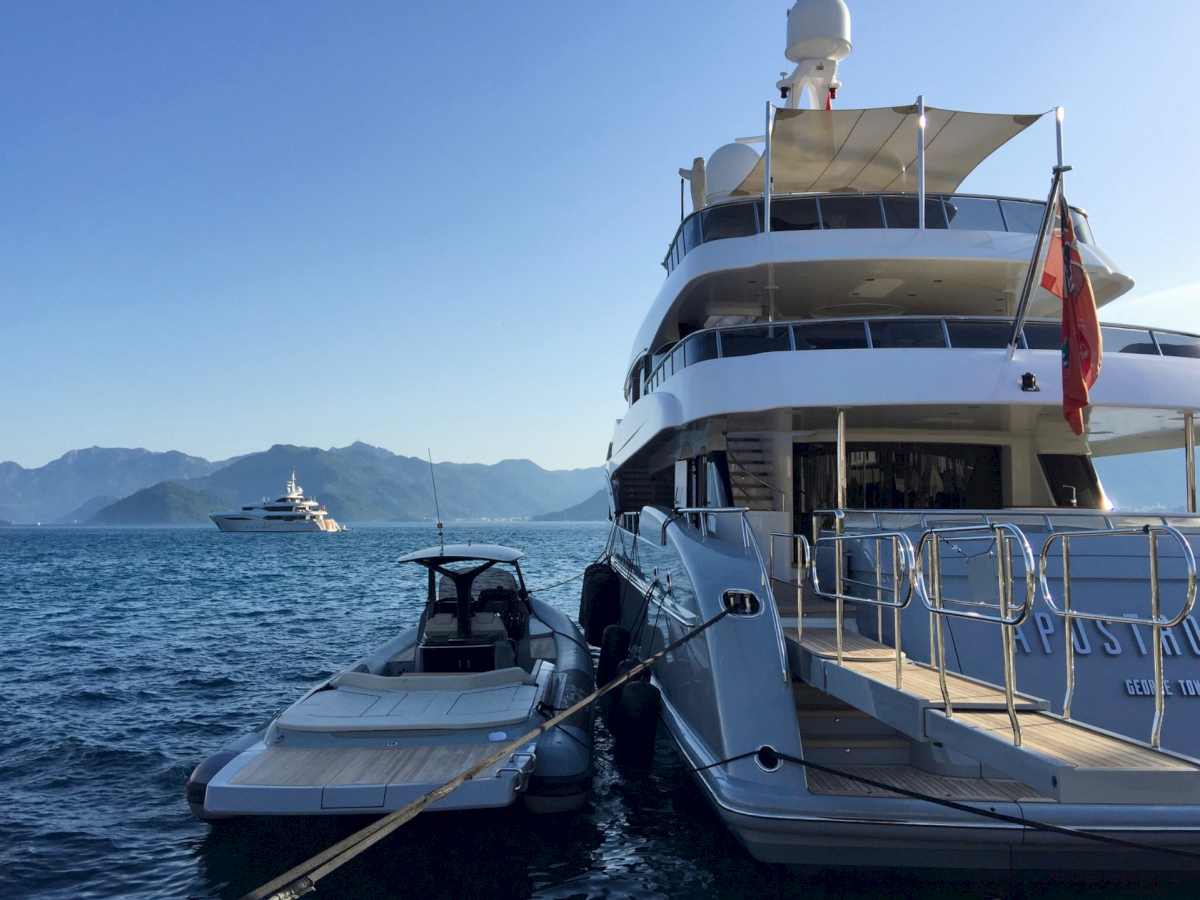 contact-yachts-260407-041033_0001