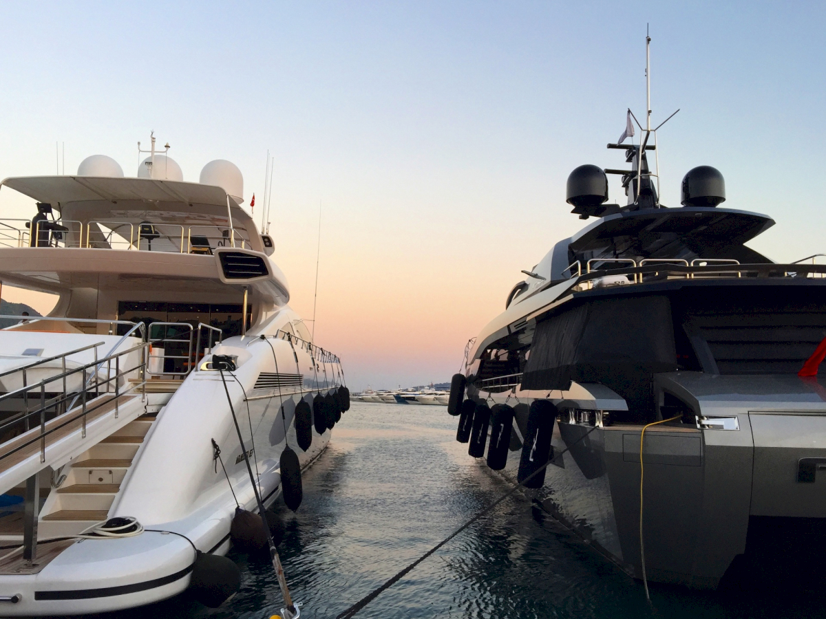 contact-yachts-260408-032440_0001