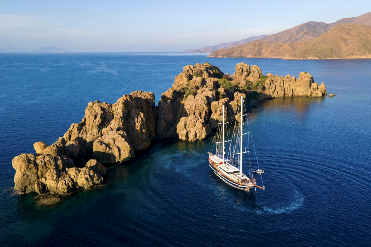 contact-yachts-260408-033423_0001