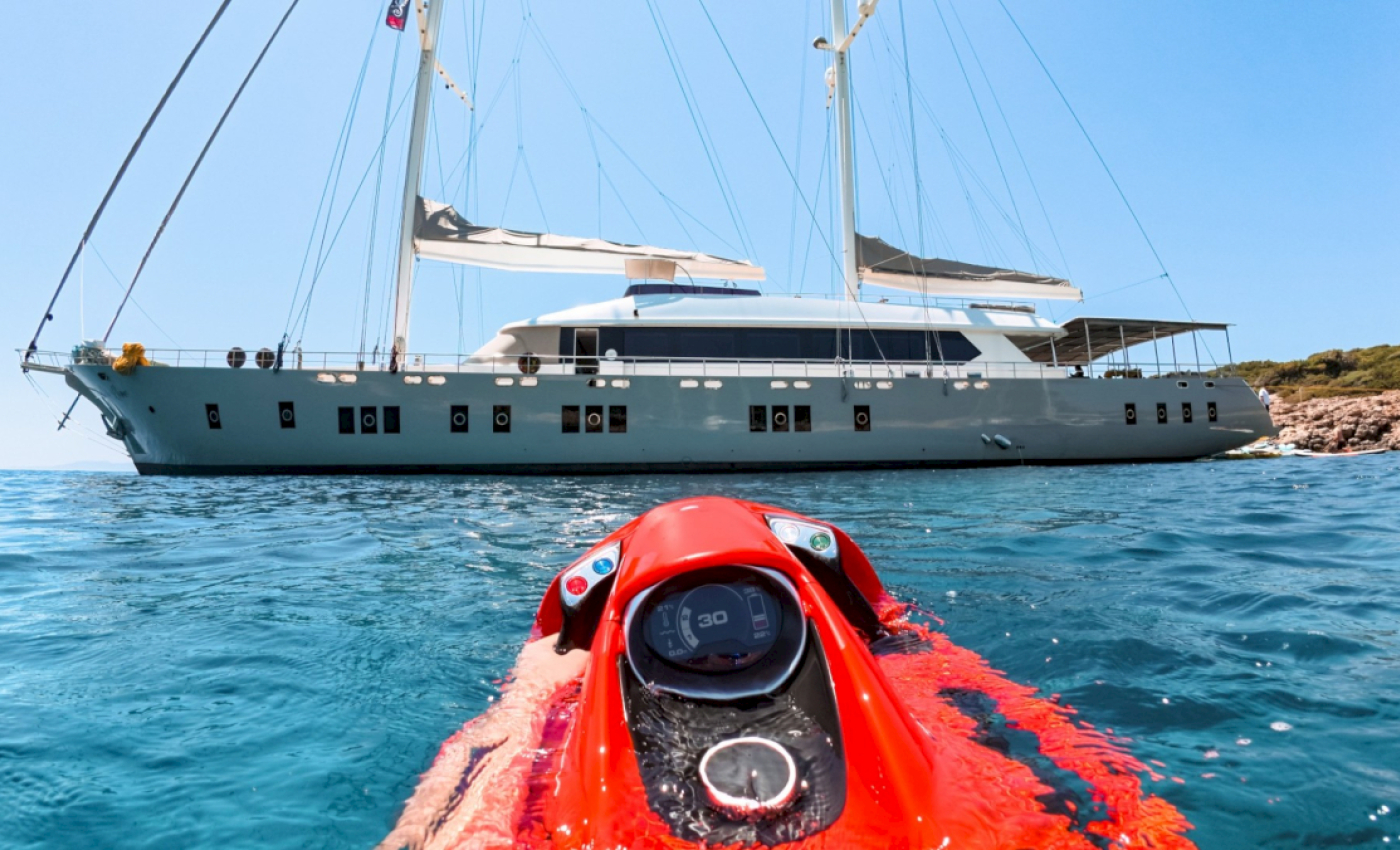 contact-yachts-260408-034003_0001