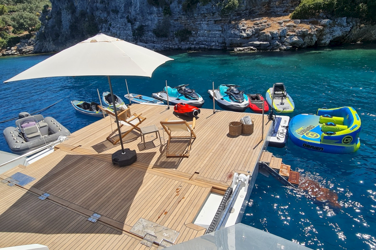 contact-yachts-260408-120435_0005