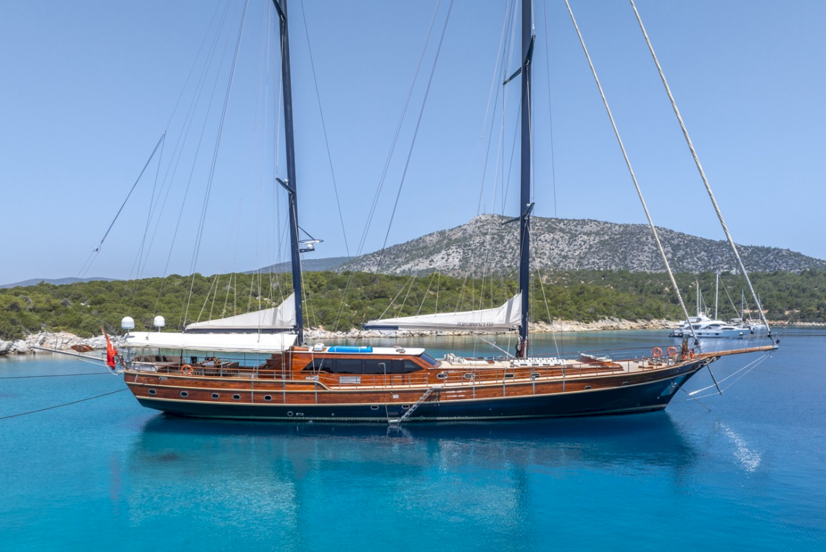contact-yachts-260806-101957-2026-08-06-10-20-40