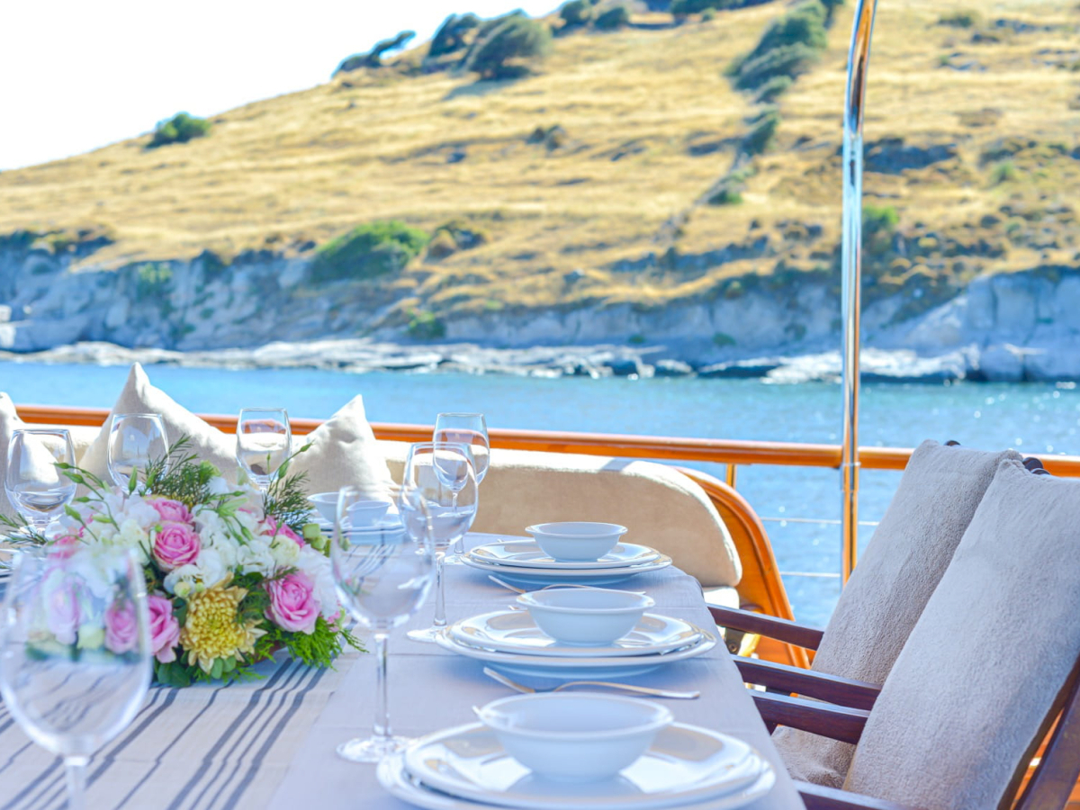 contact-yachts-260910-095354-2026-09-10-10-15-56