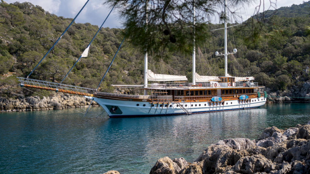 contact-yachts-admiral_0041