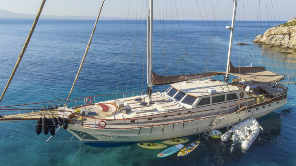 contact-yachts-aegean-schatz_0017