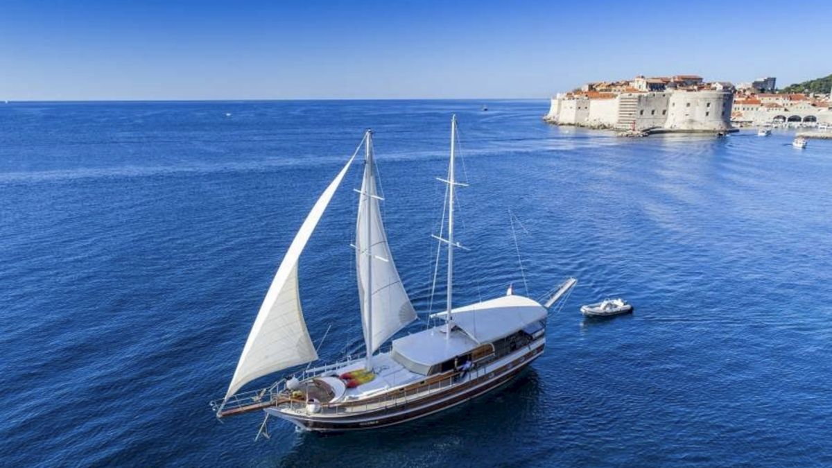 croatia yacht for hire