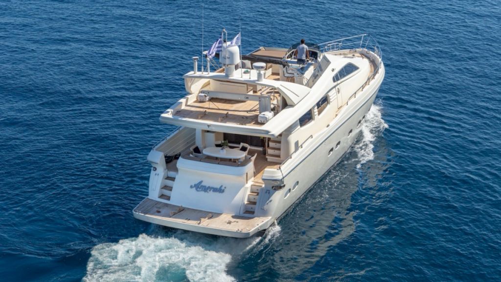 contact-yachts-amoraki_0032