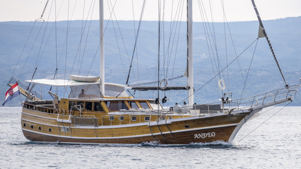 contact-yachts-andeo_0022