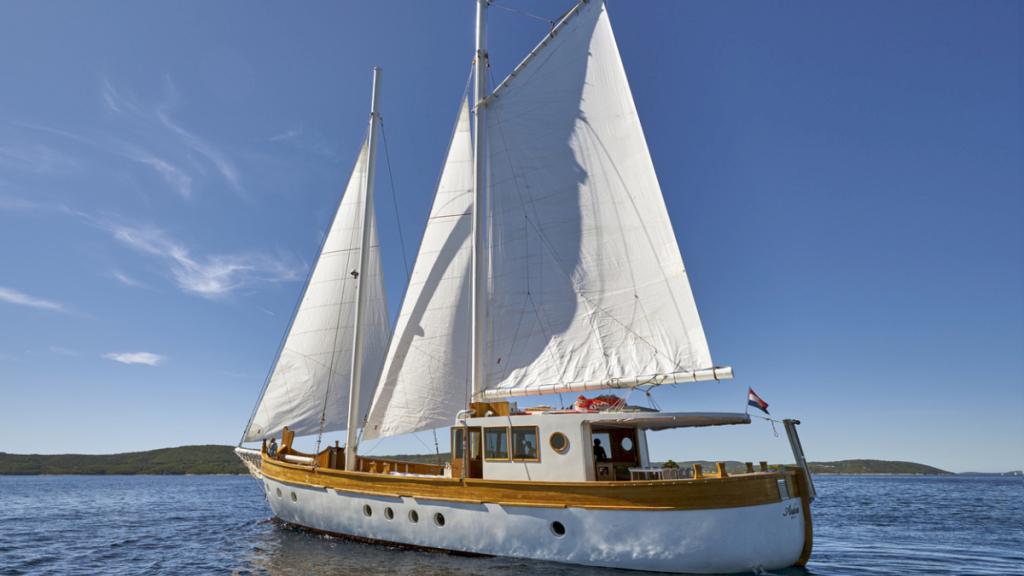 contact-yachts-ardura_0005