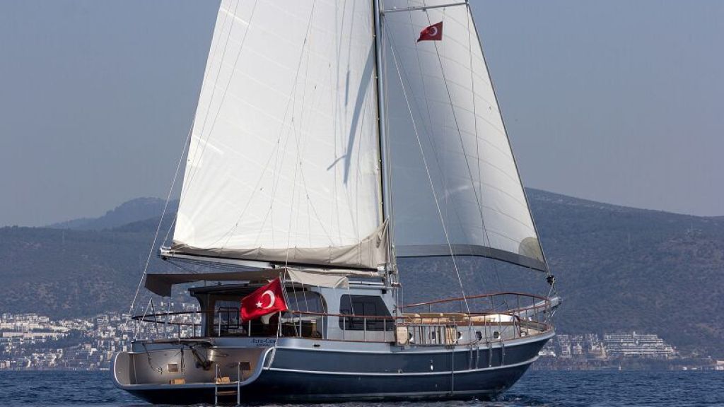 Luxury guleta yacht AZRA CAN for rent in Turkey with Contact Yachts