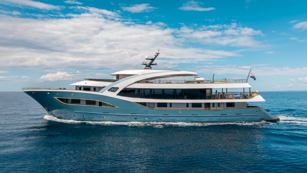 contact-yachts-bella_0002