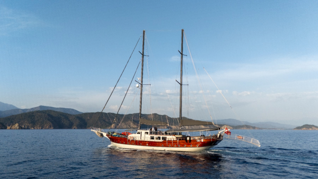 contact-yachts-berrak-su_0004