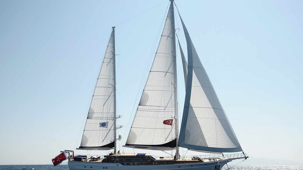 contact-yachts-clear-eyes_0030