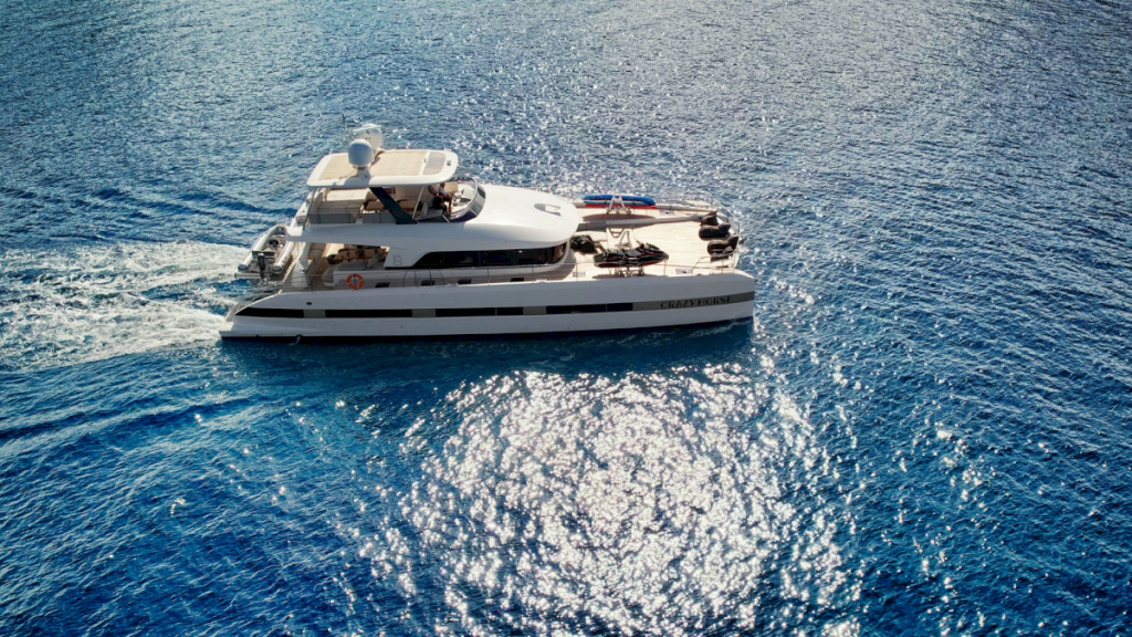 contact-yachts-crazy-horse_0028