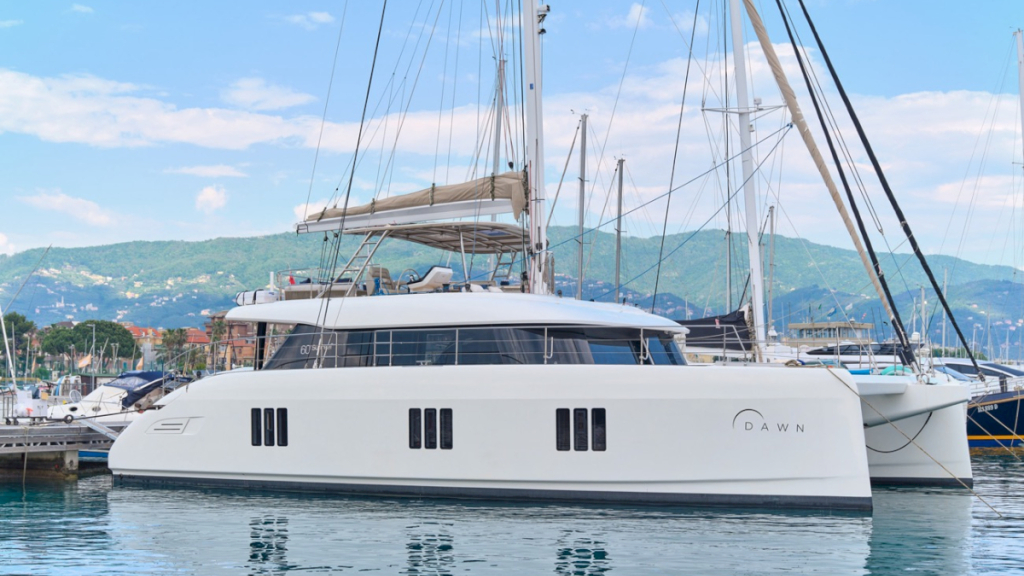 contact-yachts-dawn_0017