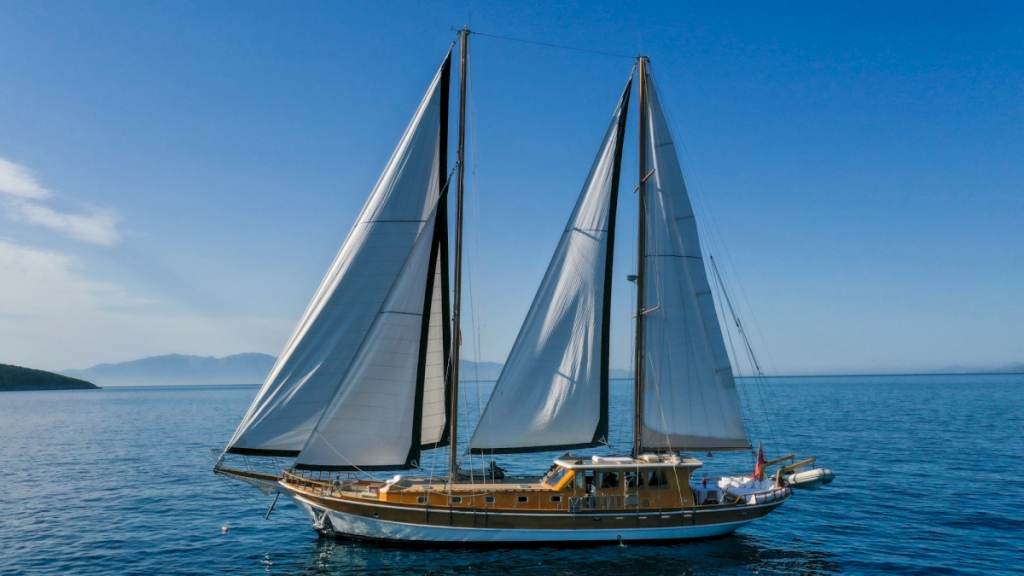 contact-yachts-dionysos_0006