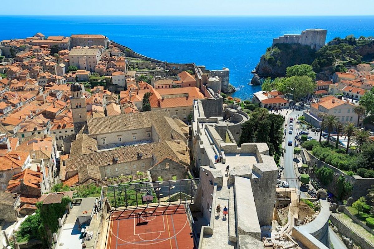 contact-yachts-exploring-croatia-the-game-of-thrones-itinerary-on-board-james-bond-yacht-016