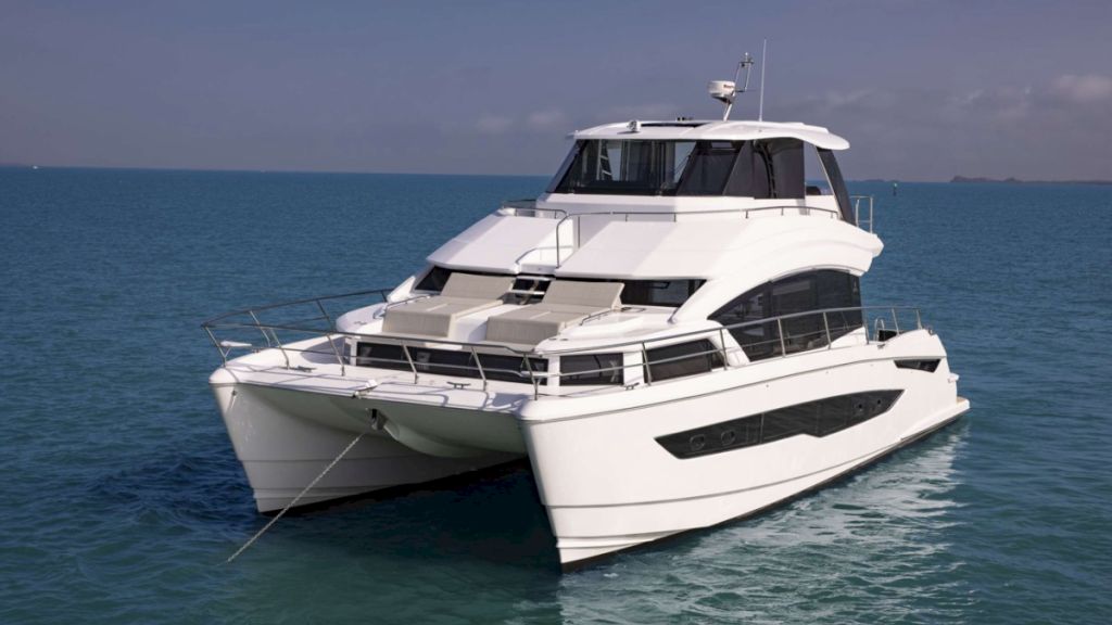 contact-yachts-explorion_0008