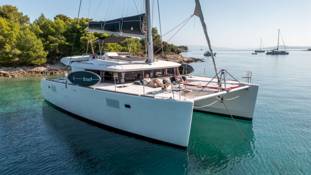 contact-yachts-falco_0010